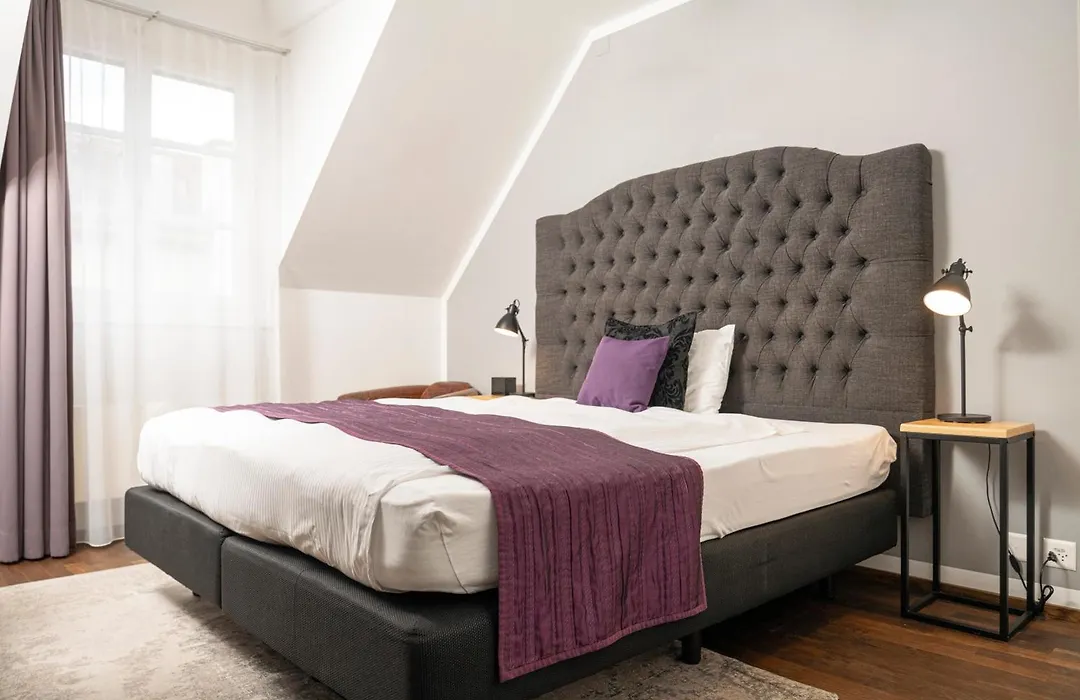 Boutique Hotel Weisses Kreuz - Adult Only Hotel-1